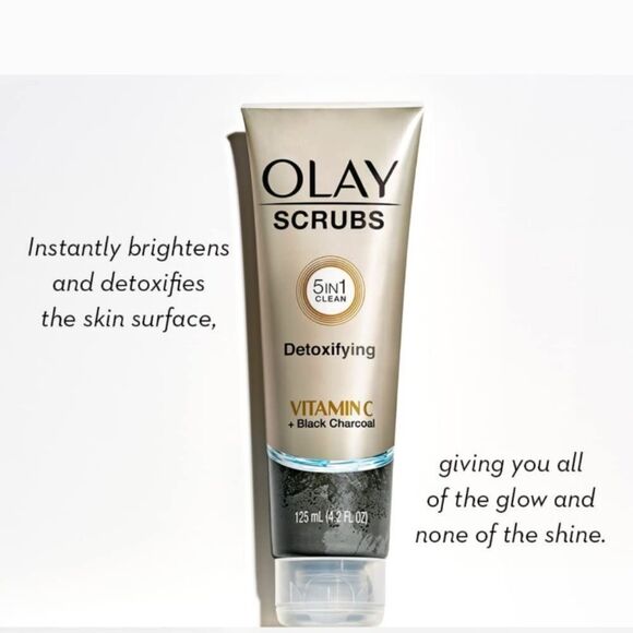 OLAY Charcoal Detoxifying Face Scrub with Vitamin C & Black Charcoal. TWO Tubes - Picture 1 of 4